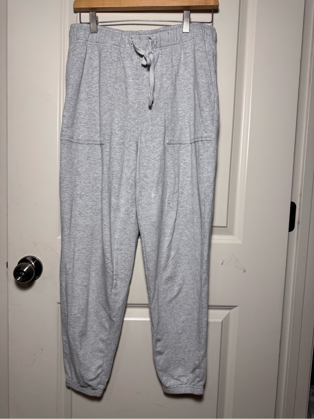 Barefoot dreams Malibu collection Gray Solid Jogger Pants Size M